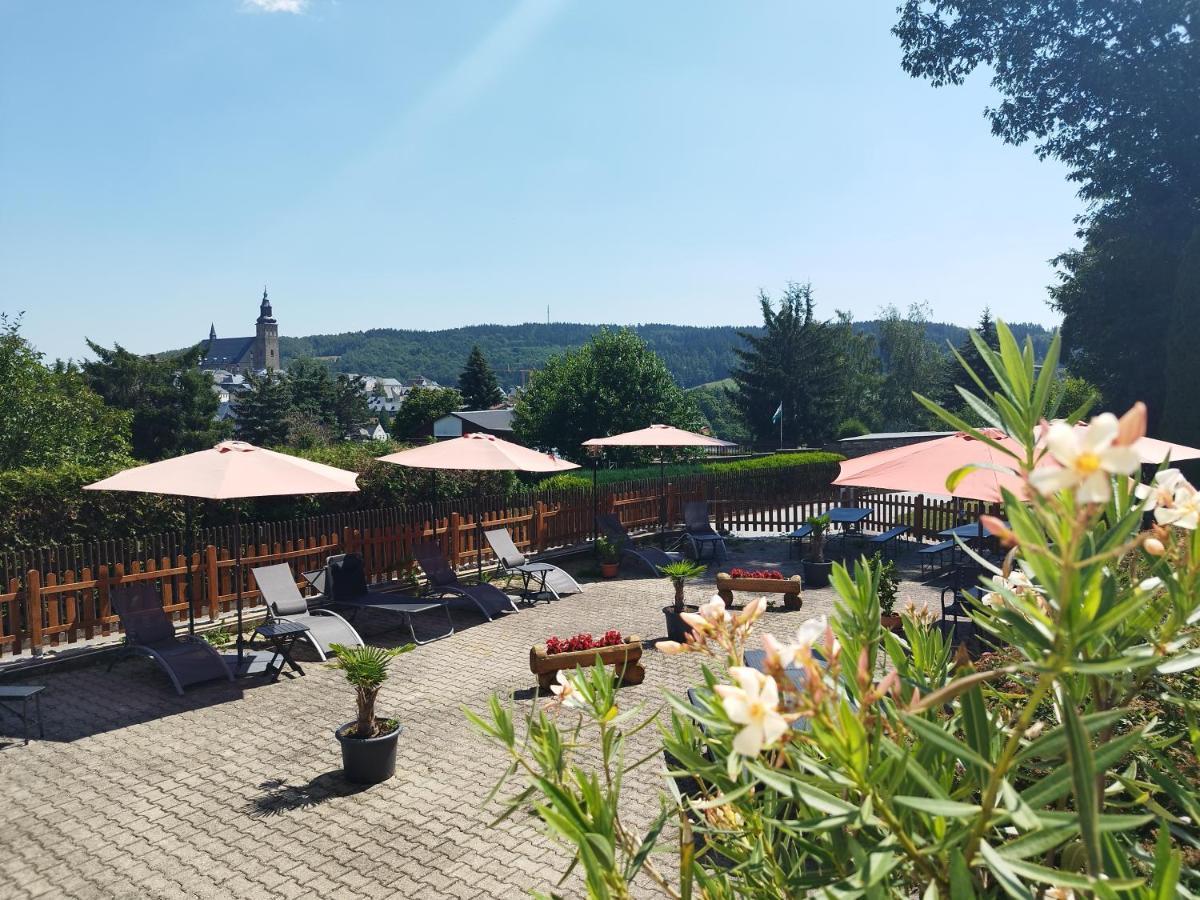 Berghotel Steiger - Erzgebirge شنيهبرغ المظهر الخارجي الصورة
