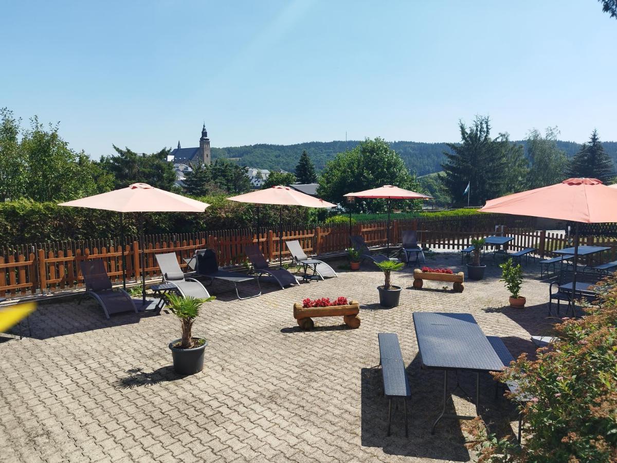 Berghotel Steiger - Erzgebirge شنيهبرغ المظهر الخارجي الصورة
